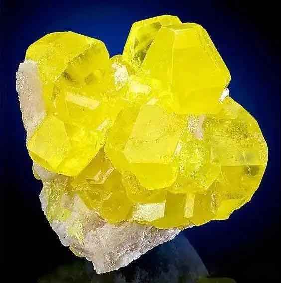 Natural sulfur